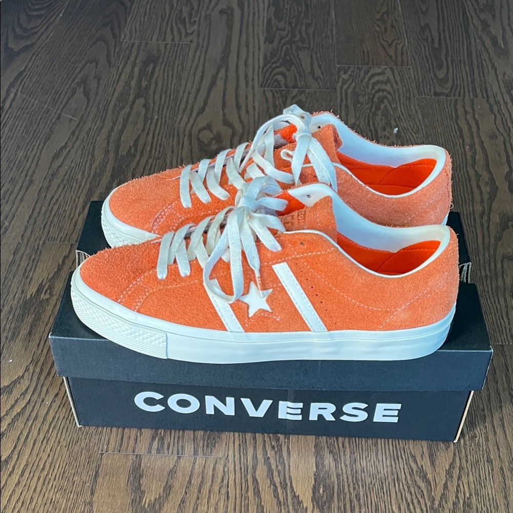 Converse Men's Orange and White Low-Top Sneakers
